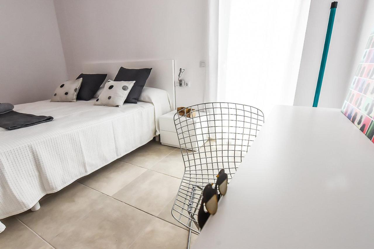 Sal Mar Suites Santa Eulária des Riu Exterior foto