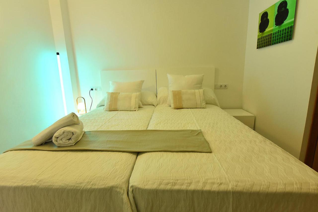 Sal Mar Suites Santa Eulária des Riu Exterior foto