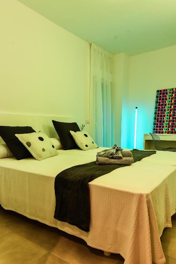 Sal Mar Suites Santa Eulária des Riu Exterior foto