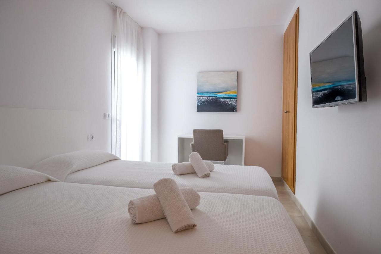 Sal Mar Suites Santa Eulária des Riu Exterior foto