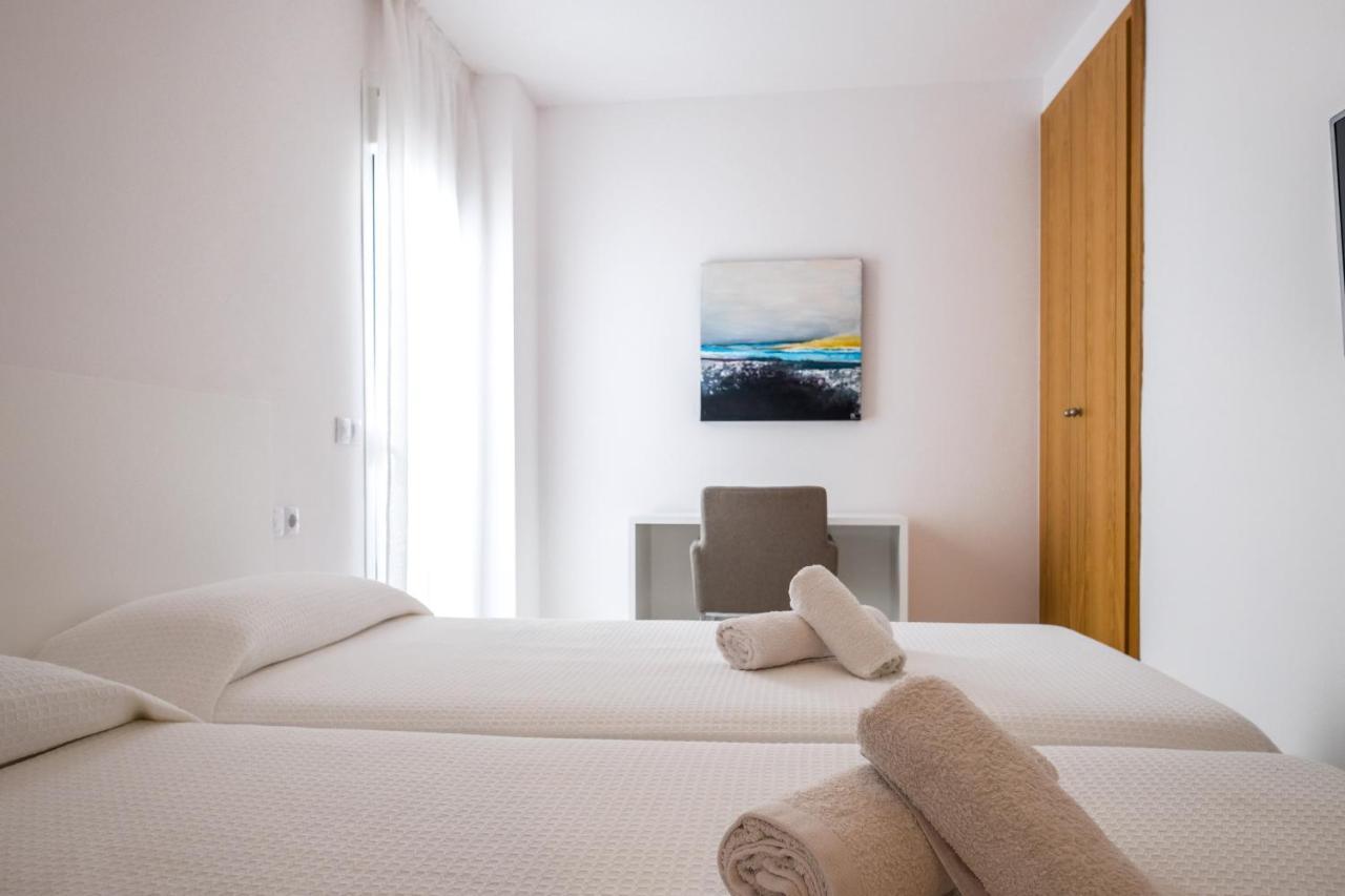 Sal Mar Suites Santa Eulária des Riu Exterior foto